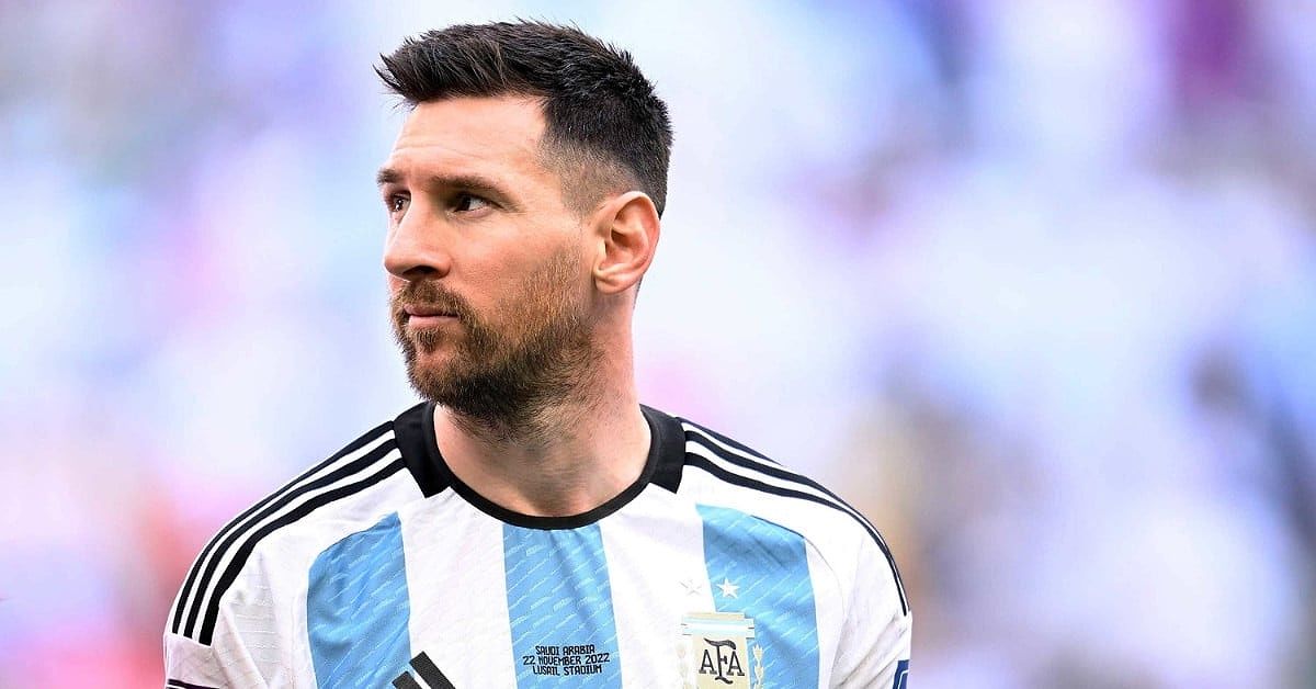 Lionel Messi với kỹ thuật sút bóng